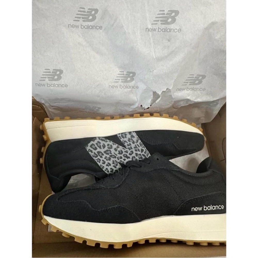 New Balance Black and Animal Print Sneakers womens 7.5 worn about 2 hours - Picture 2 of 7
